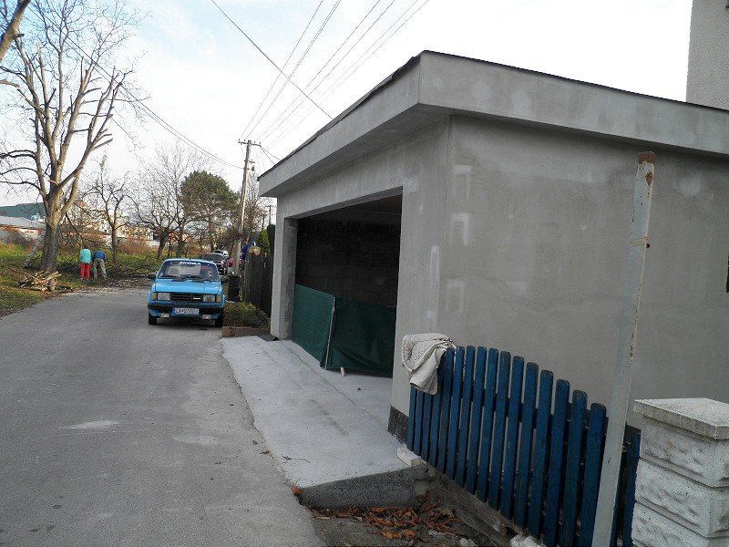 Prístavba garáže Strážov